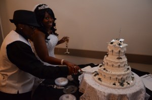 weddingcakecut
